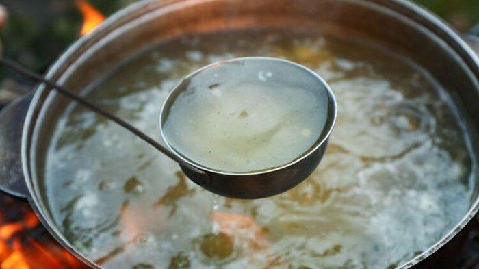 Ilustrasi kaldu tulang, berikut ini sederet manfaat mengonsumsi kaldu tulang untuk kesehatan