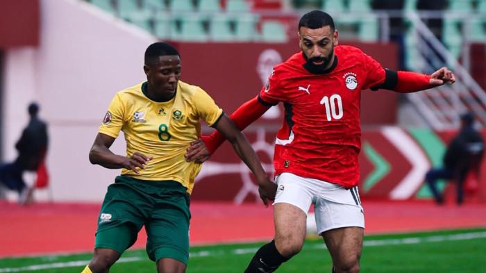 AKSI MO SALAH - Pemain Liverpool, Mohamed Salah, ketika memperkuat Timnas Mesir dalam pertandingan kedua Grup B Piala Afrika 2025 kontra Afrika Selatan di Stadion Adrar pada Jumat (26/12/2025). (Instagram Timnas Mesir - 27/12/2025) 