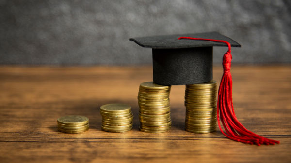 Ilustrasi beasiswa. Foto: Shutter Stock