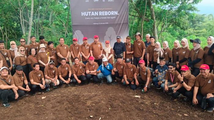 TANAM POHON Rayz Hotel UMM BERSAMA