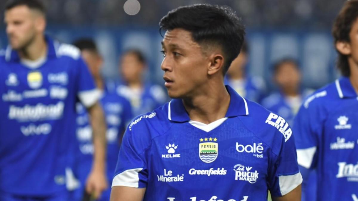 RUMOR TRANSFER - Potret winger Persib Bandung, Febri Hariyadi di Super League 2025/2026. Febri Hariyadi kabarnya merapat ke Semen Padang di putaran kedua musim 2025/2026.