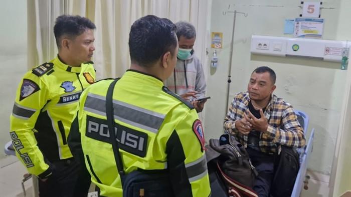 DIMINTAI KETERANGAN - Purwanto sopir Kabir Humas dan Protokol Kementerian UMKM Budi Mustopo, sedang dimintai keterangan pihak kepolisian, Jumat (16/1/2026). Budi tewas dalam kecelakaan di Ruas Tol Pejagan–Pemalang pada Jumat (16/1/2026) dini hari.