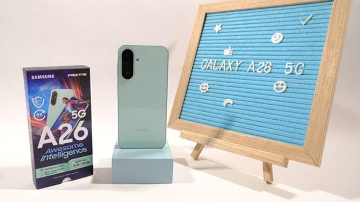 SAMSUNG A26 5G - Samsung merilis Samung Galaxy A26 5G ini pada awal Maret lalu. Kehadiran smartphone terbaru ini menjadi penerus dari Galaxy A25 dengan membawa sejumlah peningkatan, termasuk dukungan fitur kecerdasan buatan (AI).