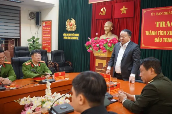 lừa đảo - Ảnh 1.