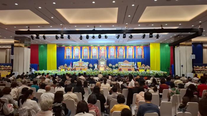 Yang Mulia Chamgon Kenting Tai Situpa memberikan pengajaran