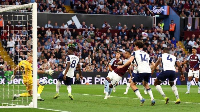 VILLA VS SPURS - Aksi bek Aston Villa, Ezri Konsa saat menjebol gawang Tottenham Hotspur pada pekan ke-37 Liga Inggris di Villa Park, Sabtu (17/5/2025) dini hari WIB. Aston Villa menang dengan skor 2-0 atas Tottenham Hotspur. (Laman resmi Aston Villa).