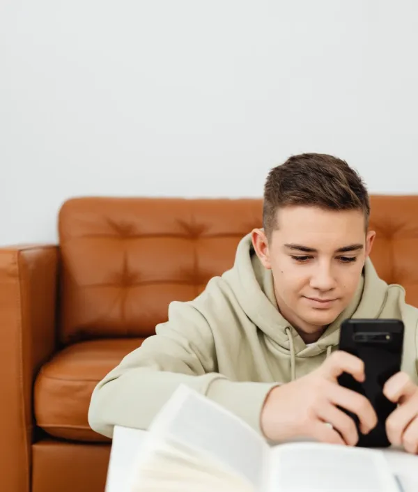 man texting outdated slang words