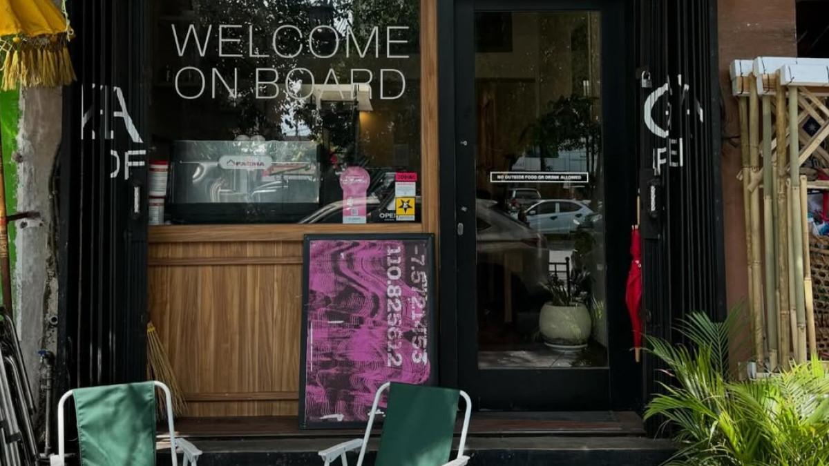 Kalagyan Coffee, satu kafe di Solo yang cocok untuk foto OOTD dan nyaman buat nongkrong.