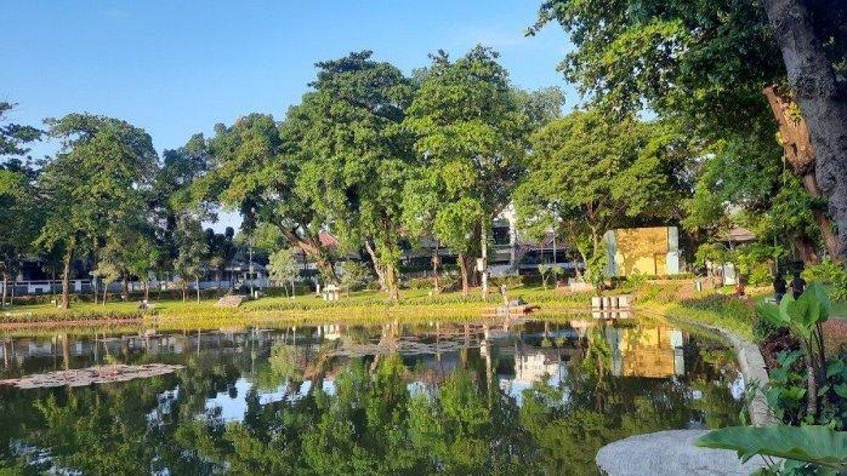 Taman Situ Lembang, satu tempat jogging di Jakarta Pusat yang cocok untuk kamu yang ingin olahraga setelah jam kerja.