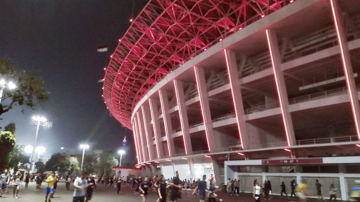 Gelora Bung Karno (GBK) Senayan, satu tempat jogging di Jakarta Pusat yang cocok untuk kamu yang ingin olahraga setelah jam kerja.