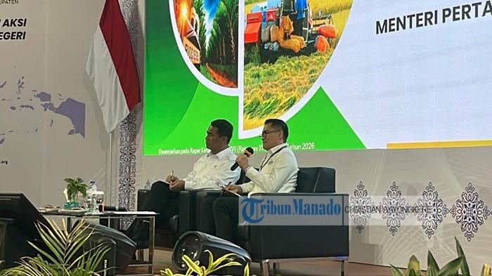 Bupati Minahasa Utara Joune Ganda yang juga merupakan Sekjen Apkasi jadi moderator