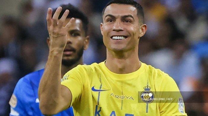 SELEBRASI CRISTIANO RONALDO - Reaksi penyerang Al Nassr #07 Cristiano Ronaldo selama pertandingan melawan Al Hilal di Stadion Internasional King Fahd pada 1 Desember 2023. (Foto Arsip, Desember 2023)