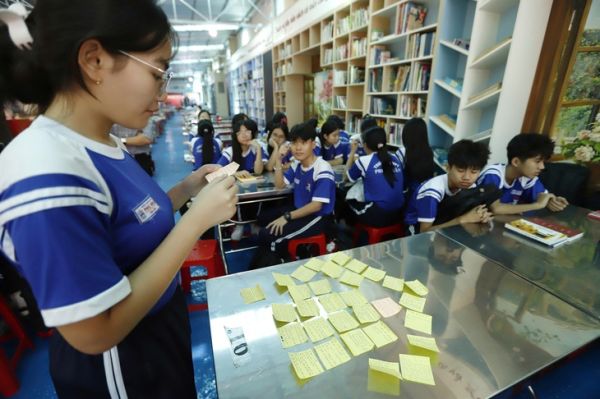 Tổ chức tiết học hạnh phúc, giáo viên bất ngờ với những tình huống ngoài kịch bản - Ảnh 2.