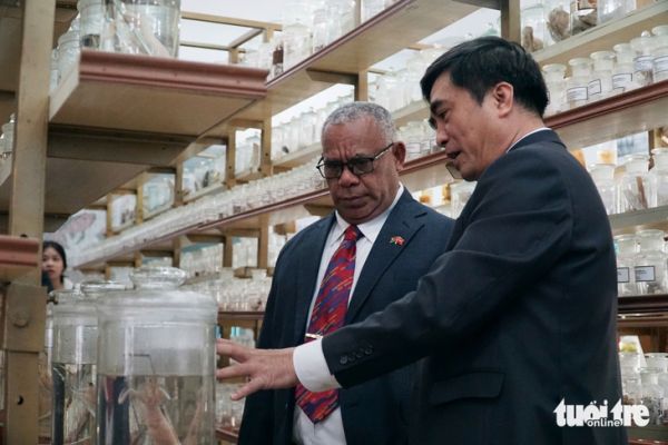 Thủ tướng Vanuatu thăm Trường đại học Nha Trang, thúc đẩy hợp tác đào tạo nguồn nhân lực - Ảnh 2.