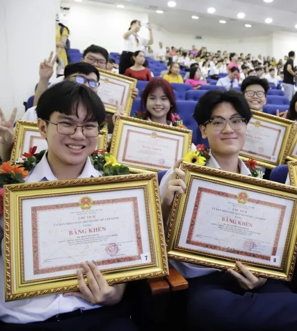 học sinh giỏi - Ảnh 2.