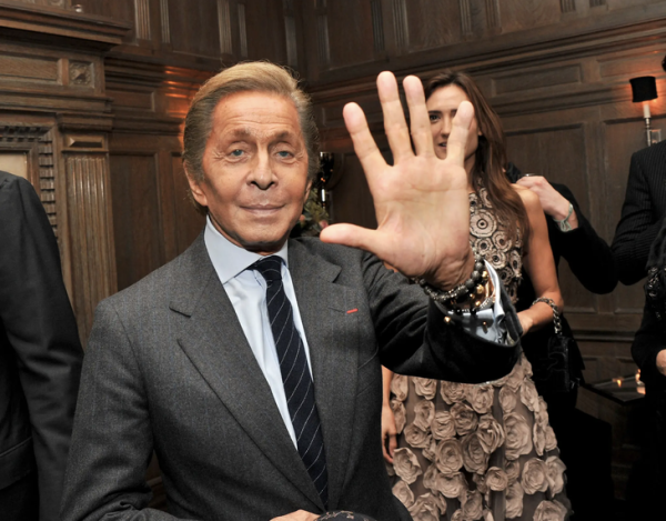 Huyền thoại thời trang Valentino Garavani vừa qua đời - Ảnh 1.