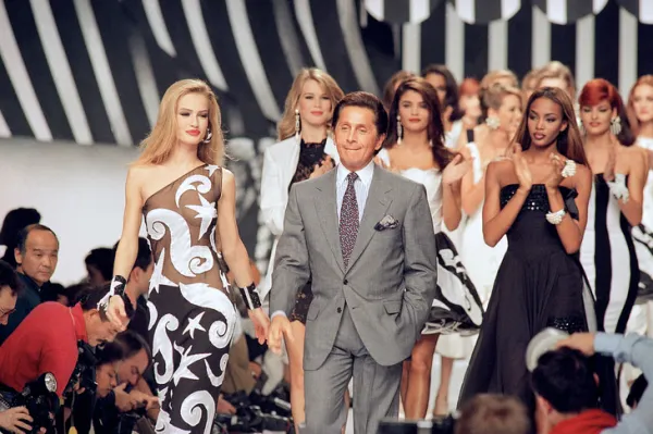 Valentino Garavani - Ảnh 2.
