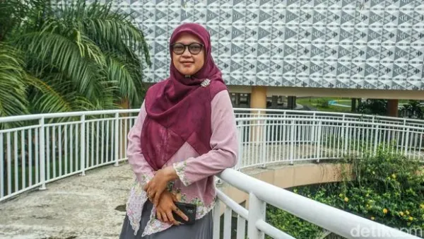 Ibu Lintang, Kepala Unit Pelaksana Teknis Dinas (UPTD) Taman Hutan Raya (Tahura) Kota Depok Ibu Lintang, Kepala Unit Pelaksana Teknis Dinas (UPTD) Taman Hutan Raya (Tahura) Kota Depok