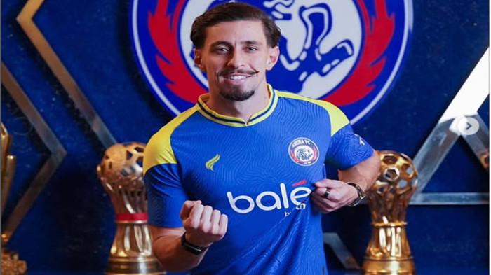 RESMI -  Gustavo Franca saat dperkenalkan secara resmi oleh Arema FC, Selasa (20/1/2026). Ia akan jadi andalan baru di lini tengah Singo Edan