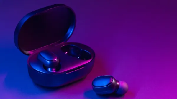 Budget noise-cancelling headphones