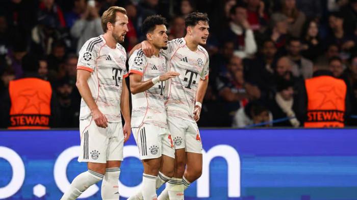Penyerang Bayern Munchen, Luis Diaz mencetak 2 gol ke gawang PSG dalam laga Liga Champions di Parc des Princes Stadium, Rabu (5/11/2025).