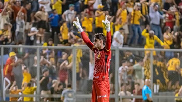 Pedro Caracoci pemain Uberlandia EC.