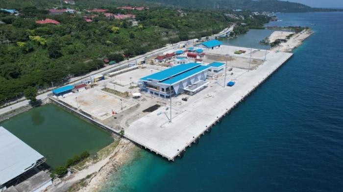 PELABUHAN DONGGALA - Terminal penumpang Pelabuhan Donggala, Desa Kabonga Kecil, Kecamatan Banawa, Kabupaten Donggala, Sulawesi Tengah.