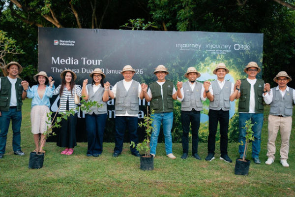 Penanaman Pohon di The Nusa Dua, Bali. Foto: dok. InJourney