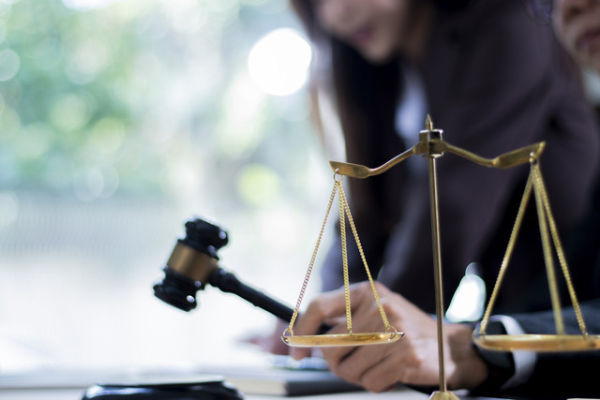 Ilustrasi Hukum. Foto: Shutterstock