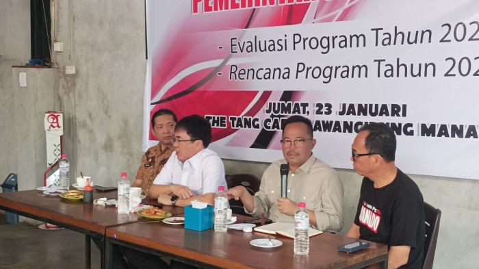 KONFERENSI PERS - Jumpa pers evaluasi tahun 2025 dan program tahun 2026 di Cafe D Tang beralamat Kelurahan Lawangirung, Kecamatan Wenang, kota Manado, Sulut, Jumat (23/1/2026).