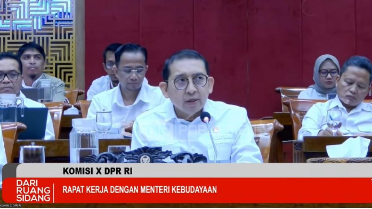 RAPAT KERJA - Menteri Kebudayaan Fadli Zon rapat kerja dengan Komisi X DPR RI pada Rabu (21/1/2026). Fadli Zon ungkap fakta soal dana hibah untuk Keraton Solo.