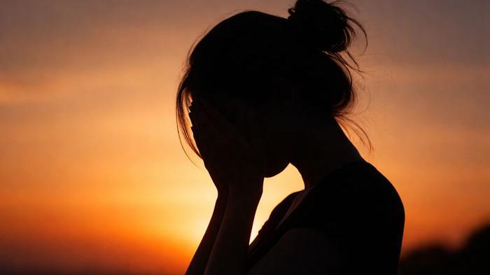 ILUSTRASI PEREMPUAN - Aksi konten 