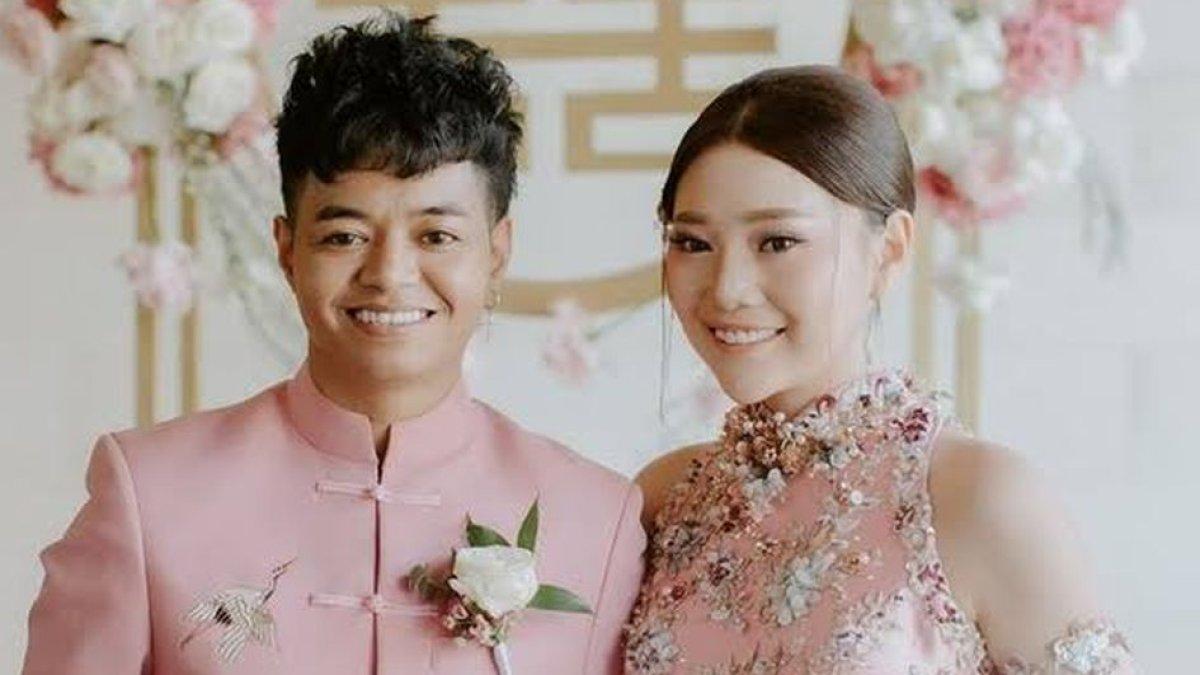 Foto pernikahan Wendy Walters dan Reza Arap.