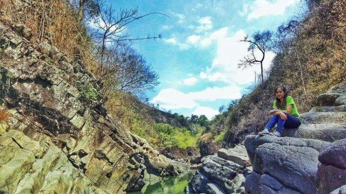 Batu Paraga Salopa, Paraga Stone, Tasikmalaya(instagram.com/rthen.co)