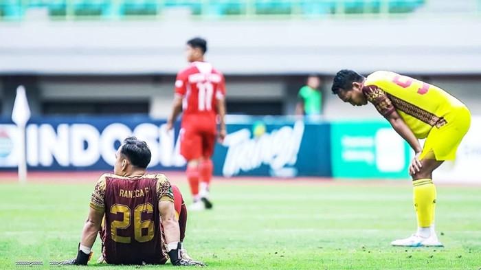 PENGGAWA TERTUNDUK LESU