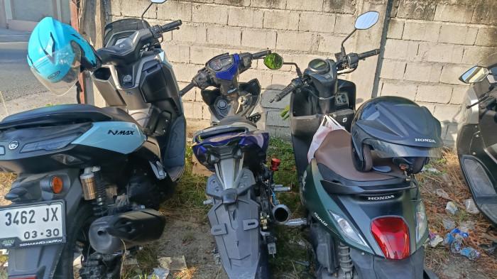 Potret kendaraan bermotor ditahan polantas.