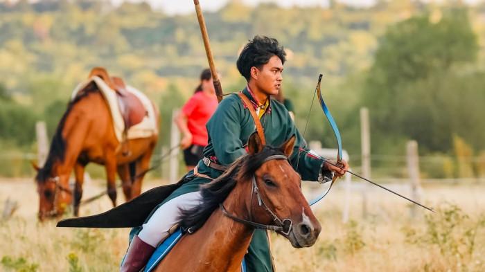 Arsa Wening Arrosyad ketika berkompetisi di Nomad Combat Track 2025 Hungaria. (Instagram @arsawening