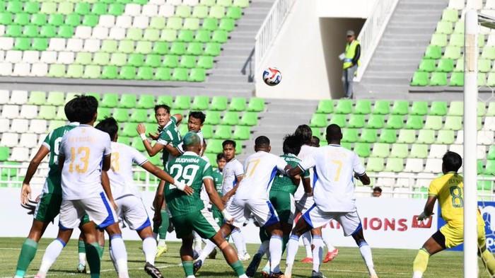 PSMS Medan vs Bekasi City.