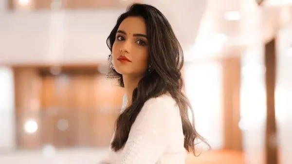Jasmin Bhasin