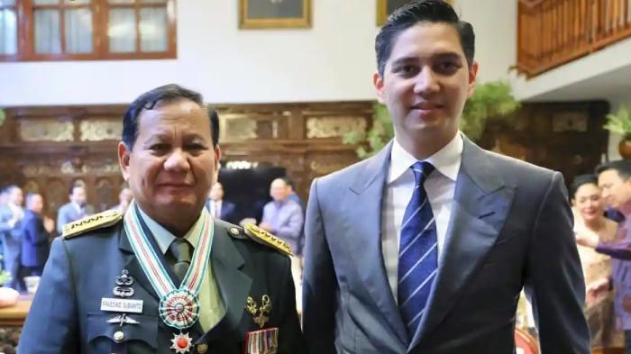 KELUARGA PRABOWO SUBIANTO - Presiden Prabowo Subianto (KIRI) dan Budisatrio Djiwandono (KANAN) yang diunggah di Instagram @budisatriodjiwandono pada 29 Feburari 2024. Keponakan Prabowo, Budisatrio, masuk bursa Menteri Luar Negeri (Menlu) di tengah isu reshuffle kabinet.