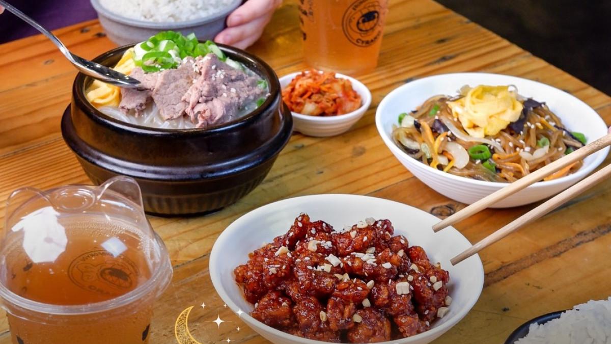 Cyrano Korean Cafe, satu tempat makan siang dekat Kebun Raya Bogor yang banyak diburu wisatawan.