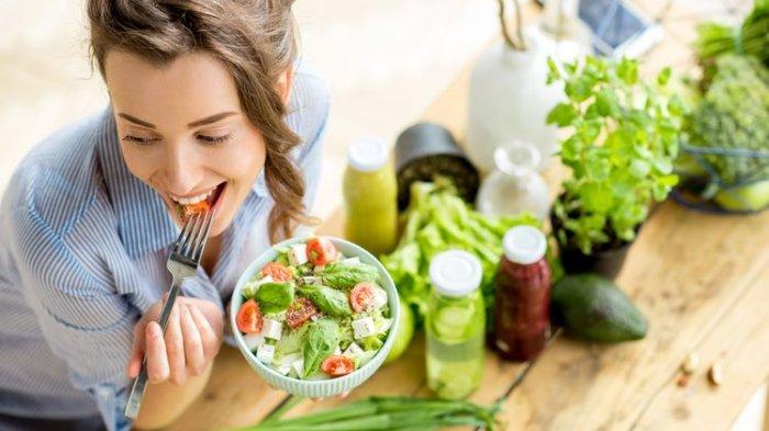 Ilustrasi seseorang yang menjalankan diet rendah karbohidrat, berikut kenali manfaatnya