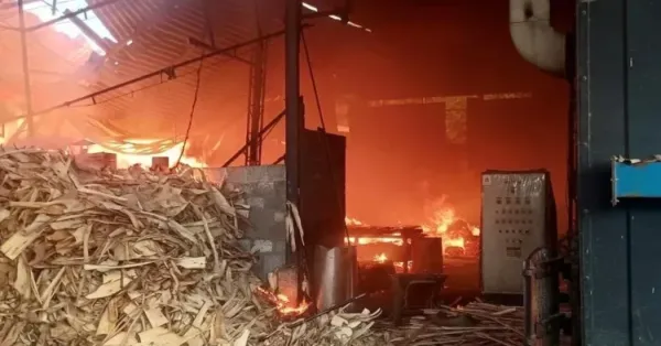 kannur-plywood-factory-fire-kerala