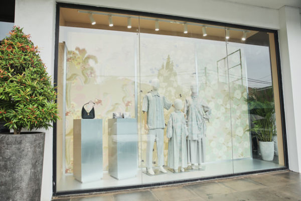 Koleksi Raya lansiran brand lokal Kami, bertajuk "Tarini". Foto: Dok. Kami