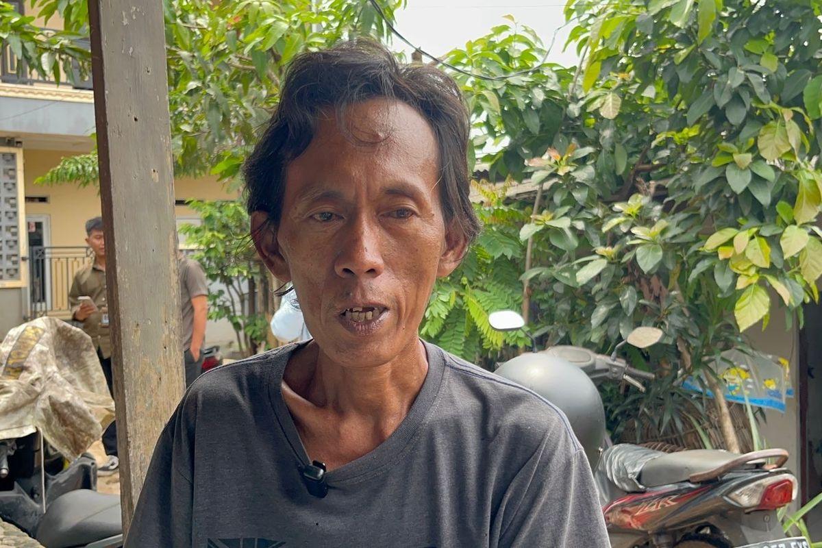 VIDEO VIRAL - Pedagang es gabus bernama Suderajat (49) yang dituduh aparat menggunakan spons, ditemui di rumahnya daerah Rawa Panjang, Kabupaten Bogor, Jawa Barat, Selasa (27/1/2026).