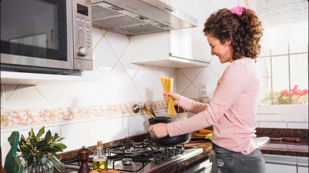 Ilustrasi Exhaust fan dapur.