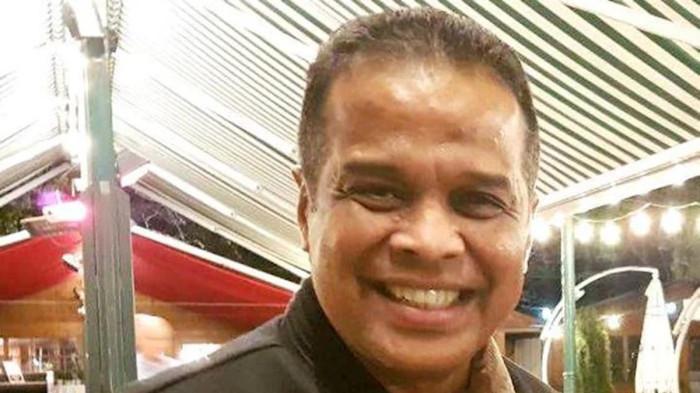 DICEGAH KE LUAR NEGERI - Fuad Hasan Masyhurm, bos dari biro perjalanan haji dan umrah Maktour, dicegah ke luar negeri oleh KPK, terkait dugaan korupsi kuota haji tahun 2024.