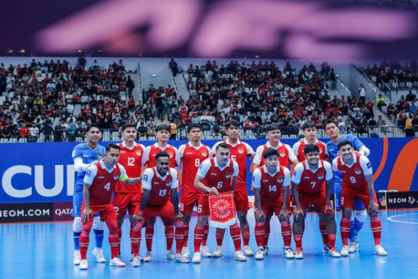 Pemain Timnas futsal Indonesia foto bersama sebelum bertanding melawan Timnas futsal Kirgistan pada pertandingan grup A AFC Futsal Asian Cup 2026 di Indonesia Arena, Senayan, Jakarta, Kamis (29/1/2026). Foto: Asprilla Dwi Adha/ANTARA FOTO
