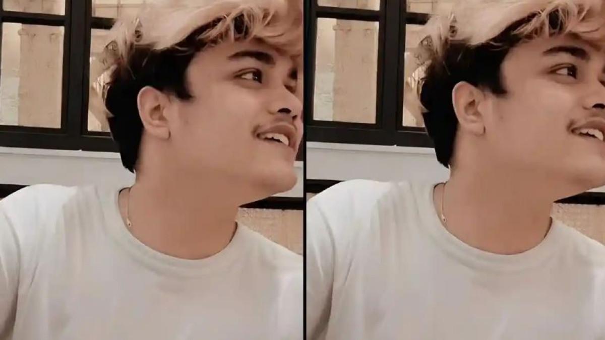 DENADA DIGUGAT - Ressa Rizky Rossano, pemuda berusia 24 tahun yang menggugat penyanyi dangdut Denada Elizabeth Anggia Ayu Tambunan atau Denada ke Pengadilan Negeri Banyuwangi.