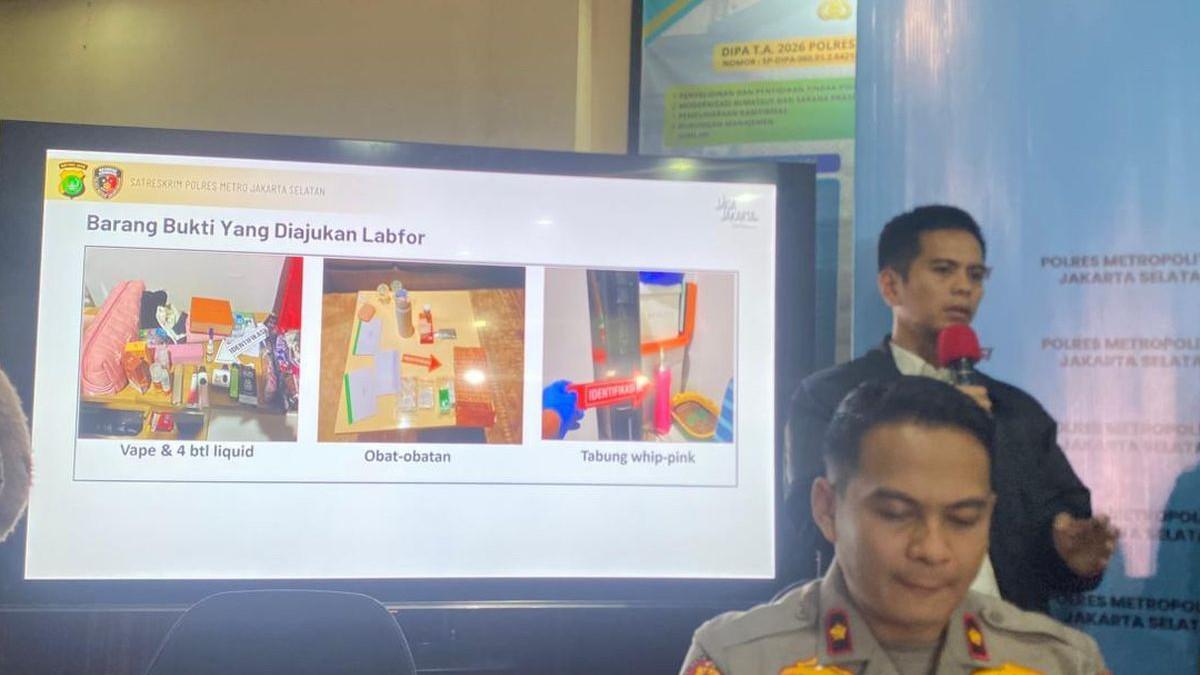 OLAH TKP - Kasat Reskrim Polres Metro Jakarta Selatan, AKBP Mohamad Iskandarsyah menyampaikan rilis kasus kematian Lula Lahfah di Mapolres Metro Jakarta Selatan, Jumat (30/1/2026).